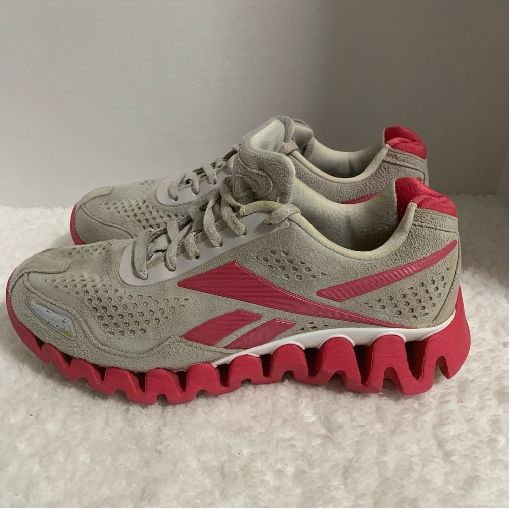 Reebok Zig Energy Running Shoes‎ 71-J22339 Gray Neon Pink Women's Size 8